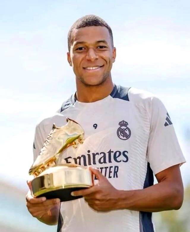 米体：埃切韦里与迪巴拉、苏莱多次通话，表达对去罗马的期待