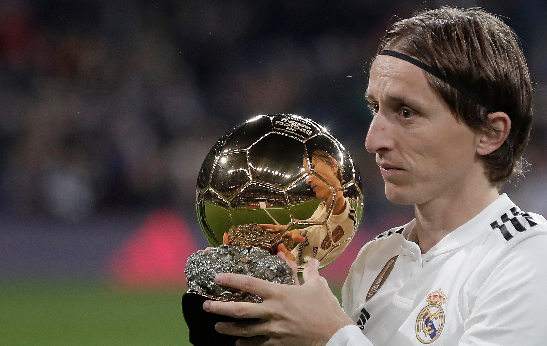 拜仁客战阿森纳名单：凯恩、奥利塞领衔，迪亚斯停赛